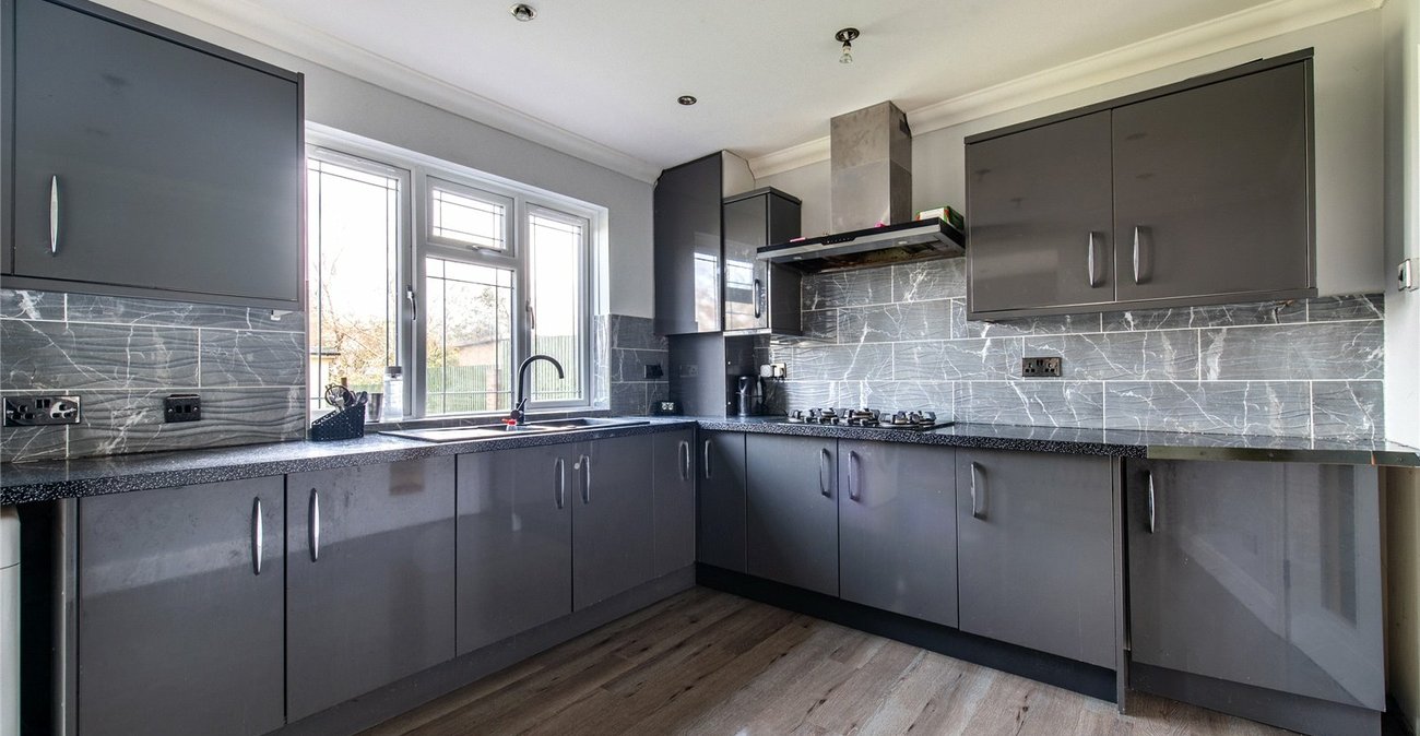 5 bedroom house for sale in Gravesend | Robinson Michael & Jackson