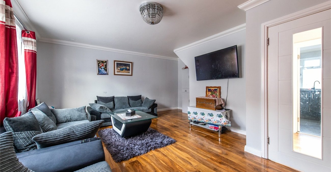 5 bedroom house for sale in Gravesend | Robinson Michael & Jackson