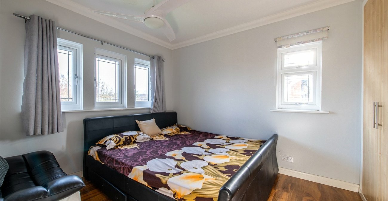 5 bedroom house for sale in Gravesend | Robinson Michael & Jackson