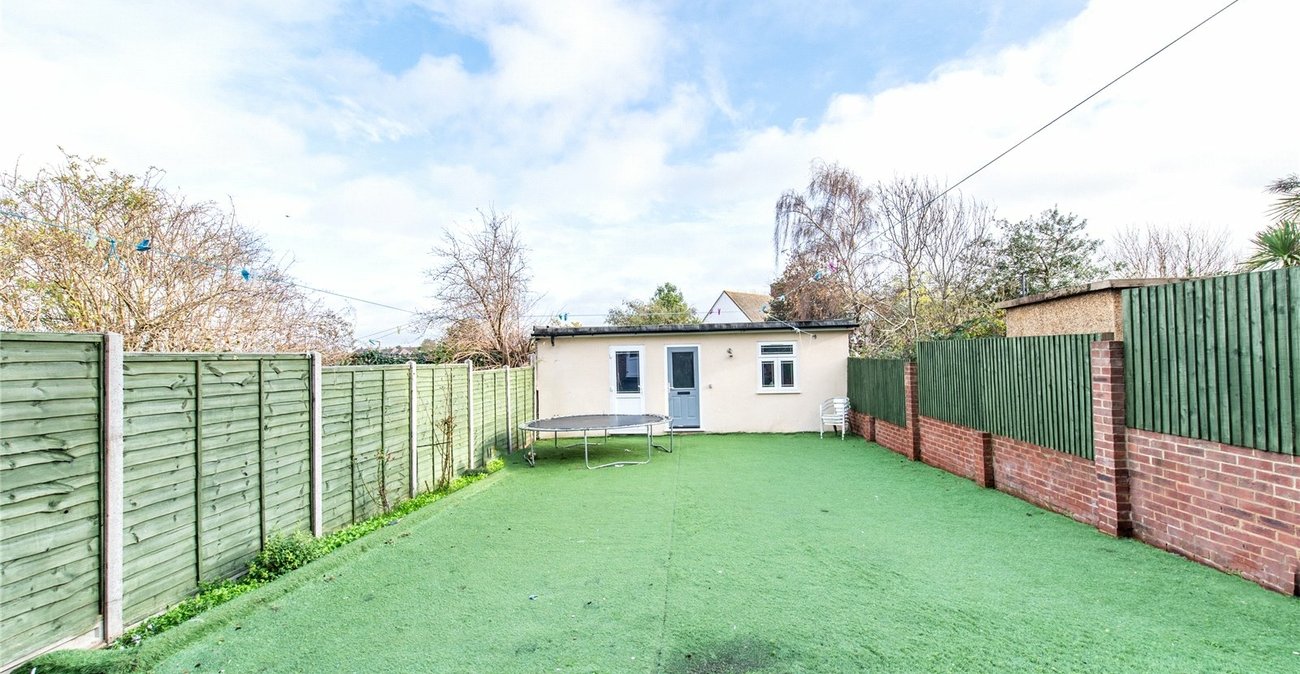 5 bedroom house for sale in Gravesend | Robinson Michael & Jackson