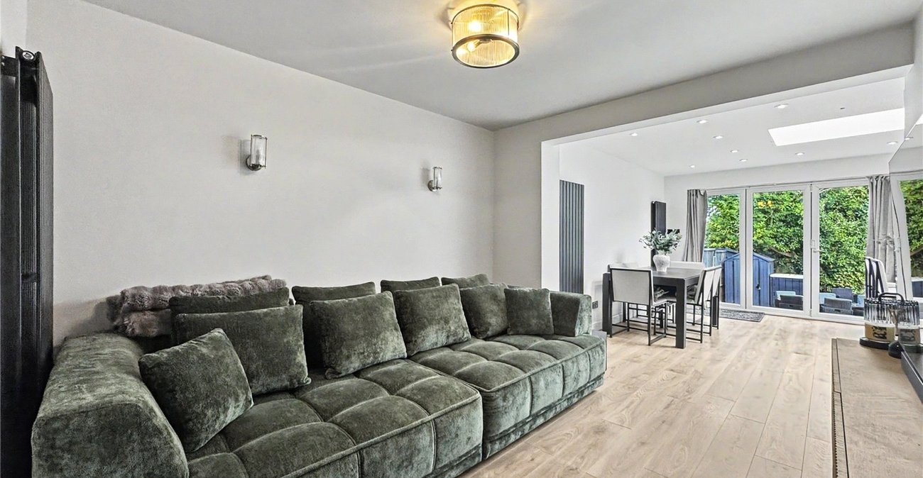 2 bedroom bungalow for sale in Rainham | Robinson Michael & Jackson