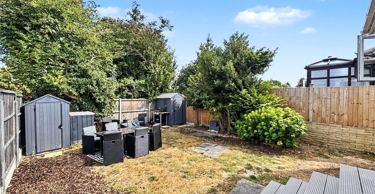 2 bedroom bungalow for sale in Rainham | Robinson Michael & Jackson
