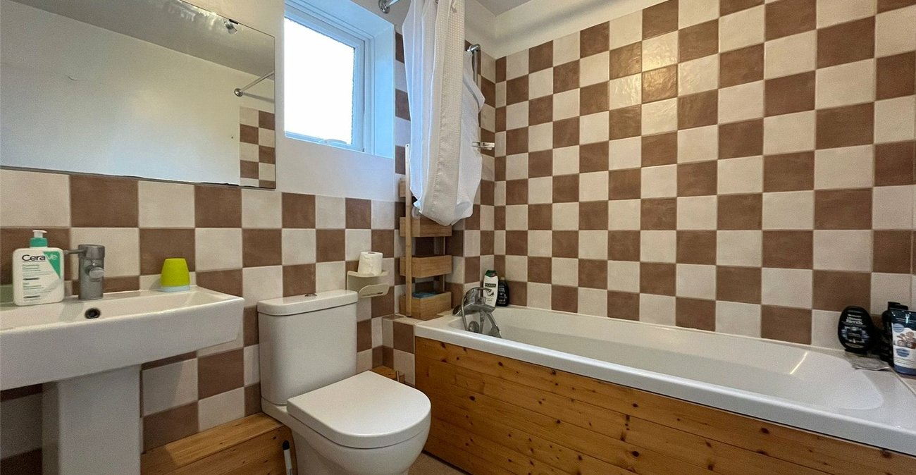 3 bedroom house for sale in Walderslade Woods | Robinson Michael & Jackson