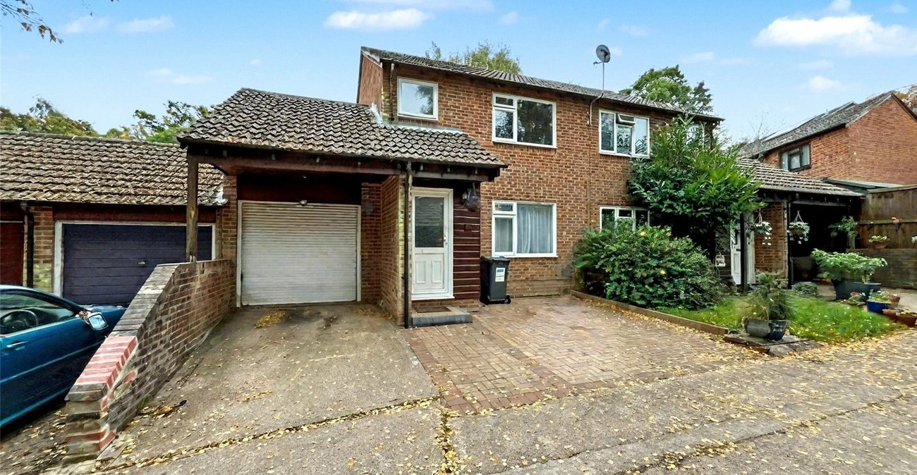 3 bedroom house for sale in Walderslade Woods | Robinson Michael & Jackson