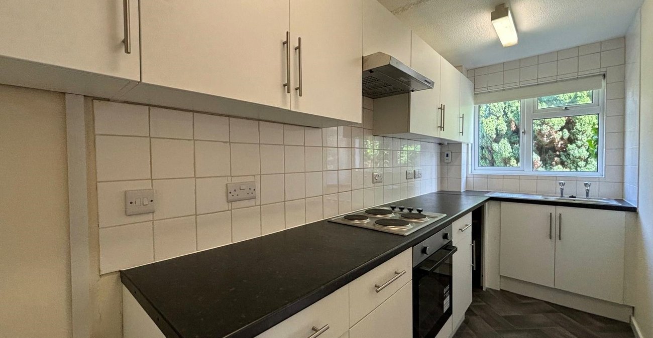 1 bedroom house for sale in Lordswood | Robinson Michael & Jackson