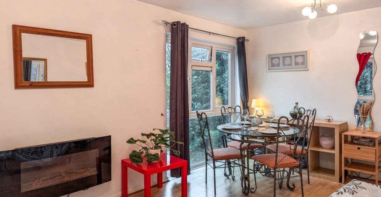 1 bedroom property for sale in Forest Hill | Robinson Jackson