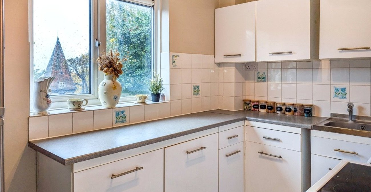 1 bedroom property for sale in Forest Hill | Robinson Jackson