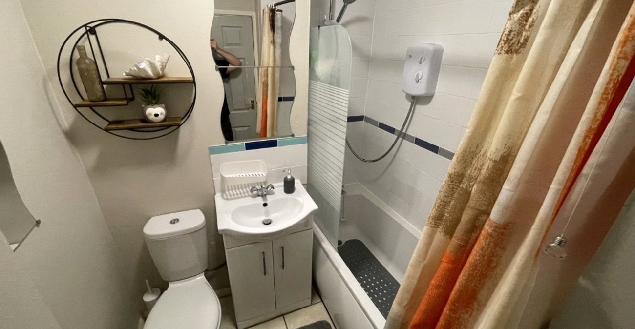 1 bedroom property for sale in Forest Hill | Robinson Jackson