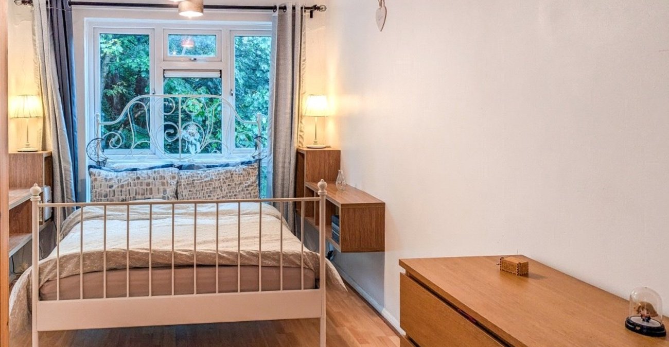 1 bedroom property for sale in Forest Hill | Robinson Jackson