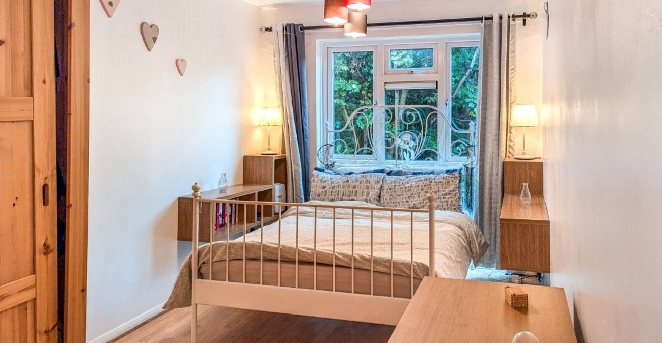 1 bedroom property for sale in Forest Hill | Robinson Jackson