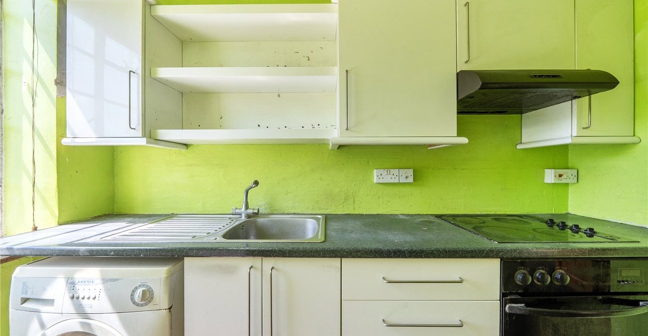 2 bedroom property for sale in Forest Hill | Robinson Jackson
