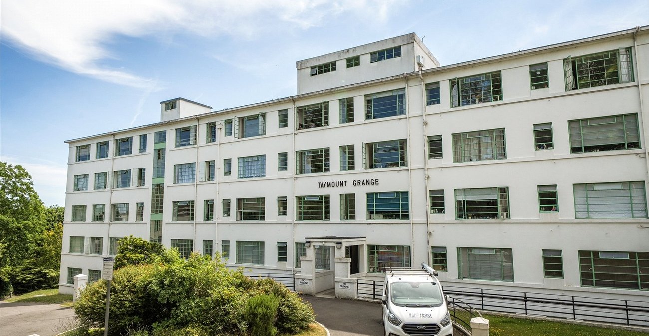 2 bedroom property for sale in Forest Hill | Robinson Jackson