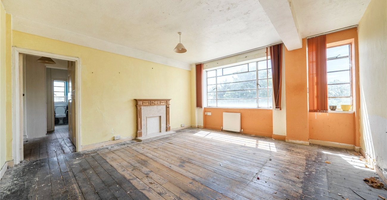 2 bedroom property for sale in Forest Hill | Robinson Jackson