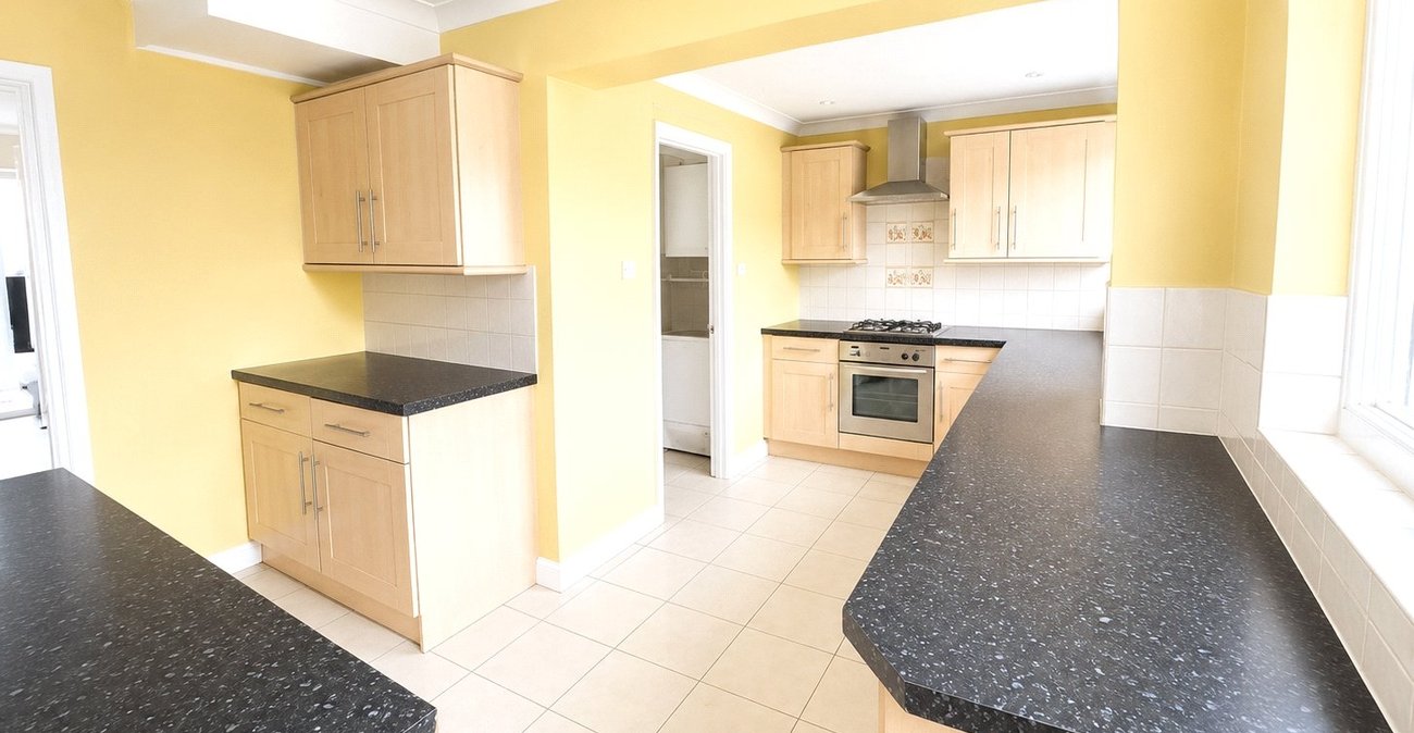 4 bedroom house for sale in Welling | Robinson Jackson