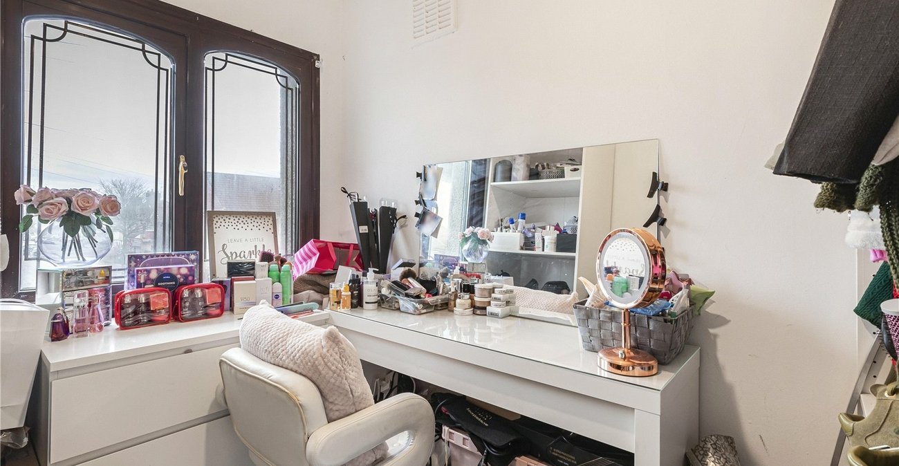 5 bedroom house for sale in Welling | Robinson Jackson