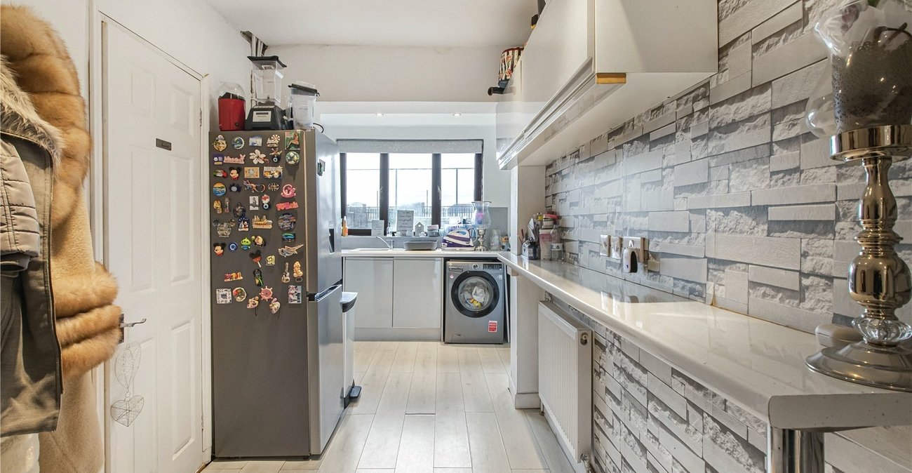 5 bedroom house for sale in Welling | Robinson Jackson