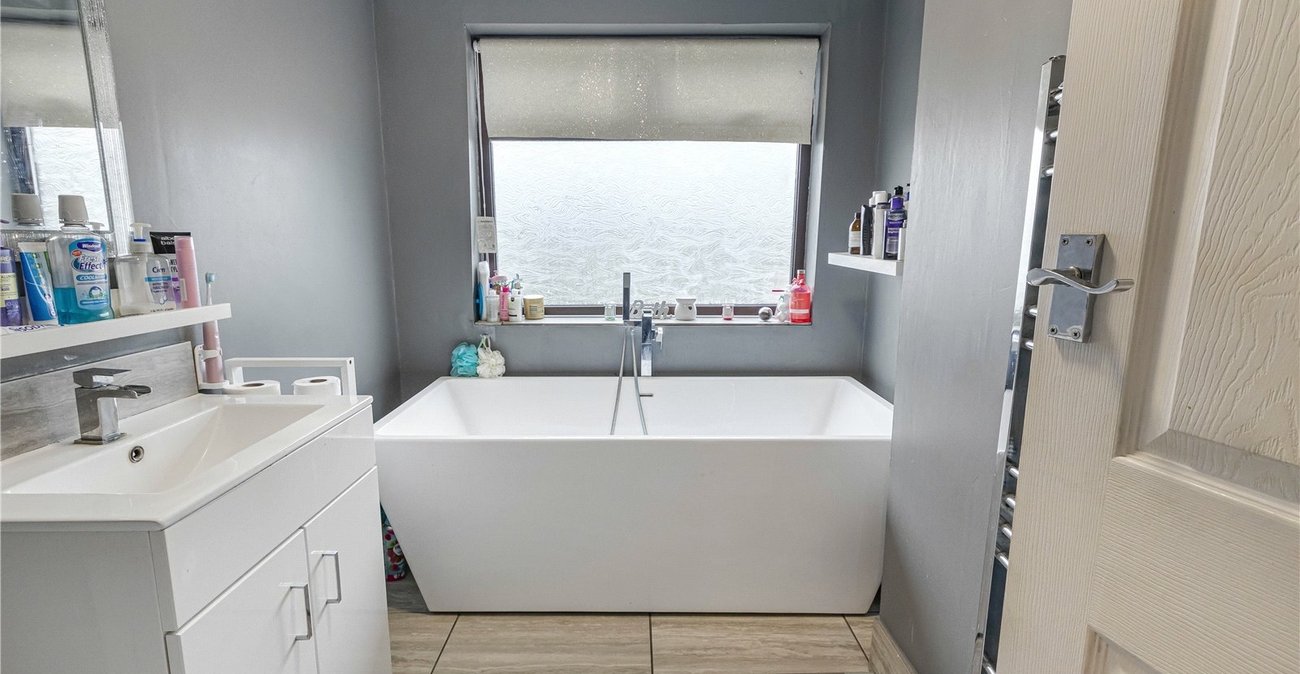 5 bedroom house for sale in Welling | Robinson Jackson