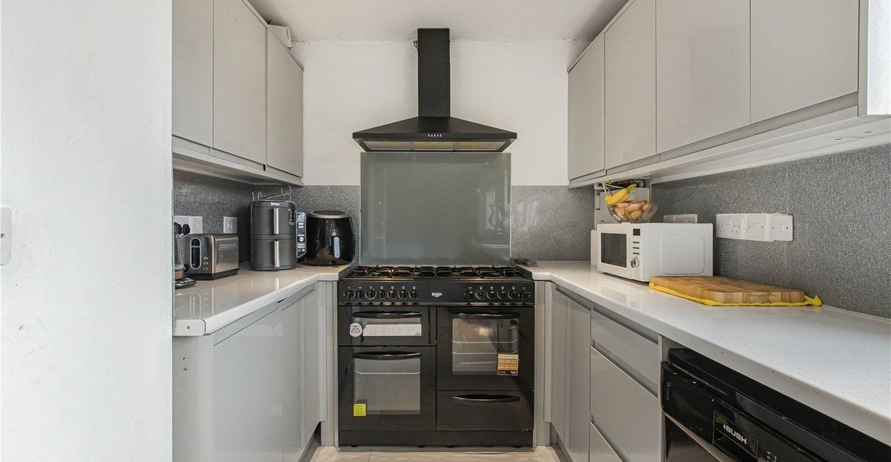 5 bedroom house for sale in Welling | Robinson Jackson