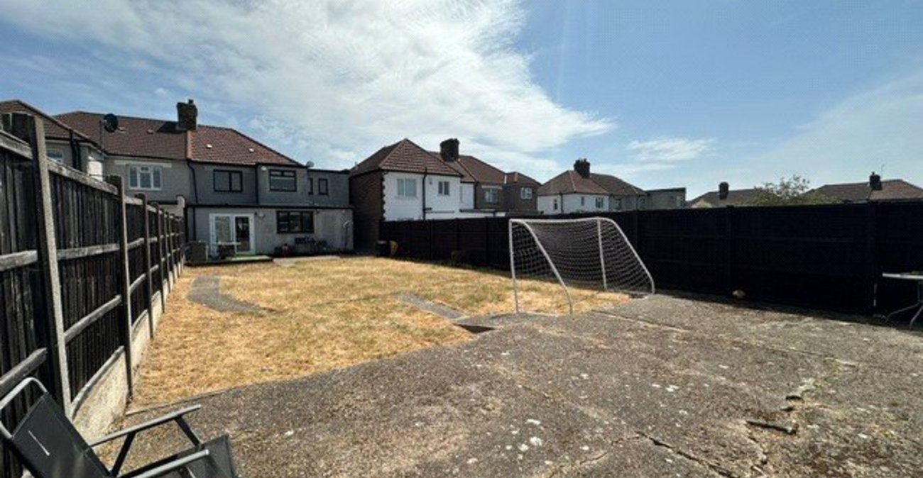 5 bedroom house for sale in Welling | Robinson Jackson