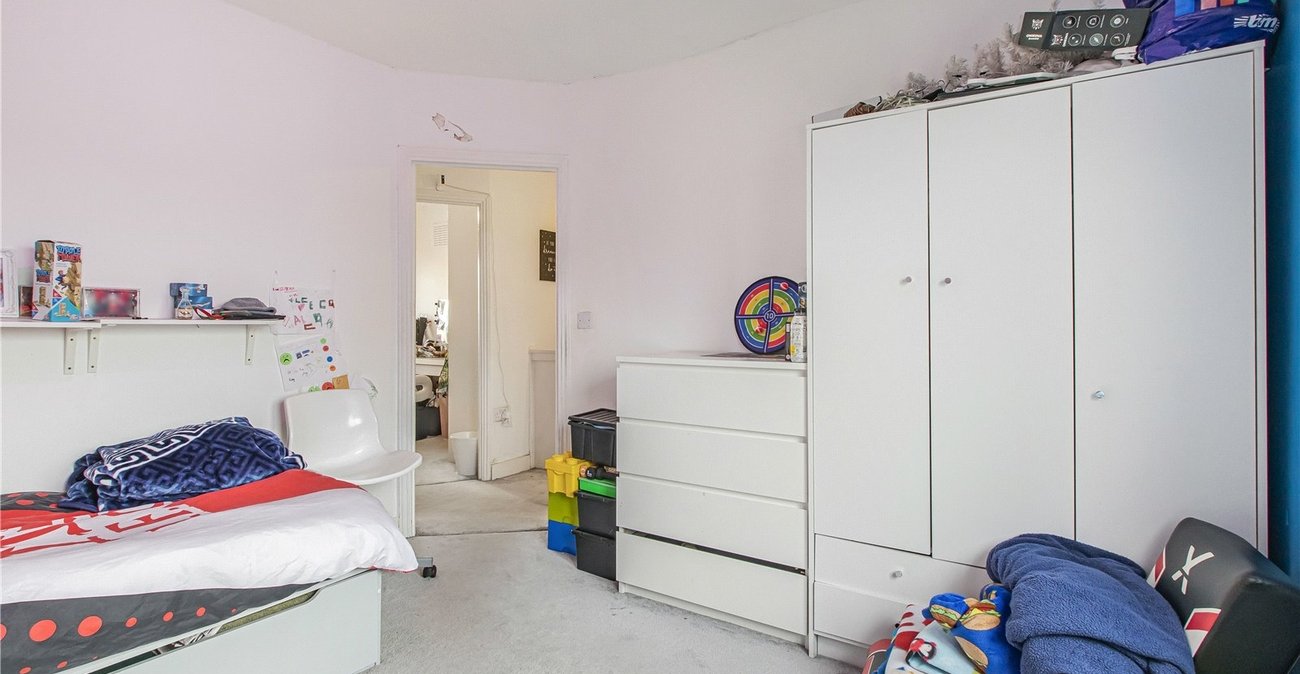 5 bedroom house for sale in Welling | Robinson Jackson