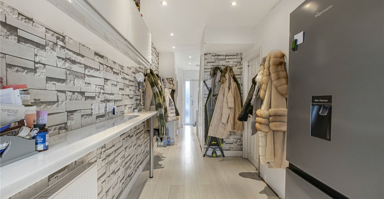 5 bedroom house for sale in Welling | Robinson Jackson