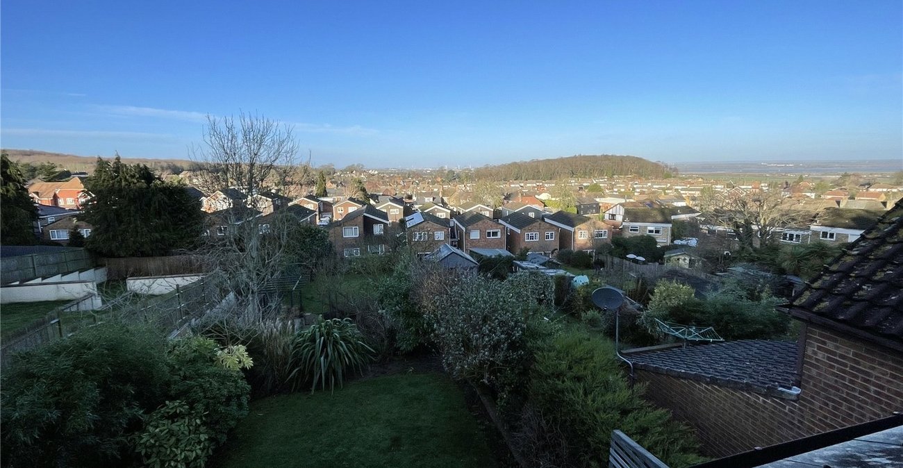 4 bedroom house for sale in Higham | Robinson Michael & Jackson