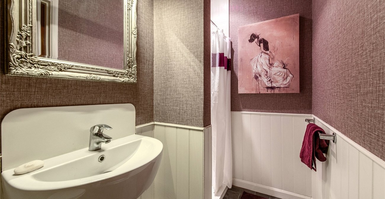 4 bedroom house for sale in Higham | Robinson Michael & Jackson