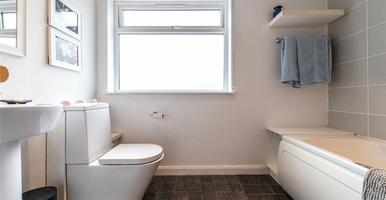 4 bedroom house for sale in Higham | Robinson Michael & Jackson