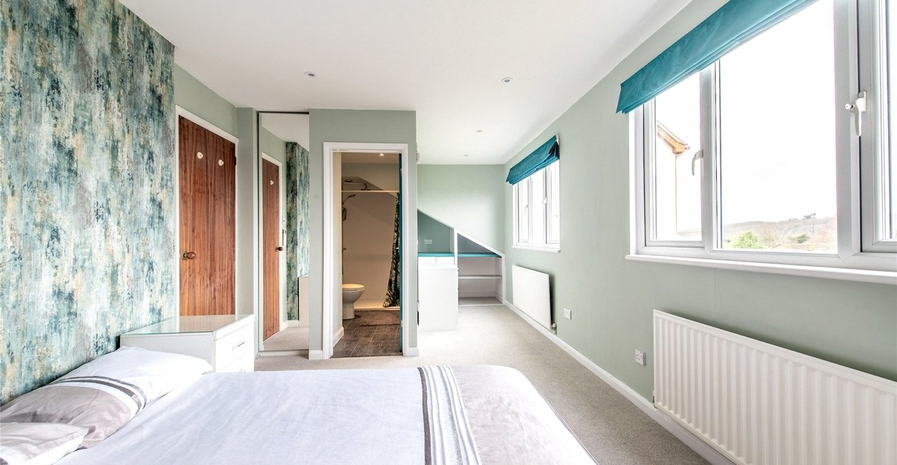 4 bedroom house for sale in Higham | Robinson Michael & Jackson