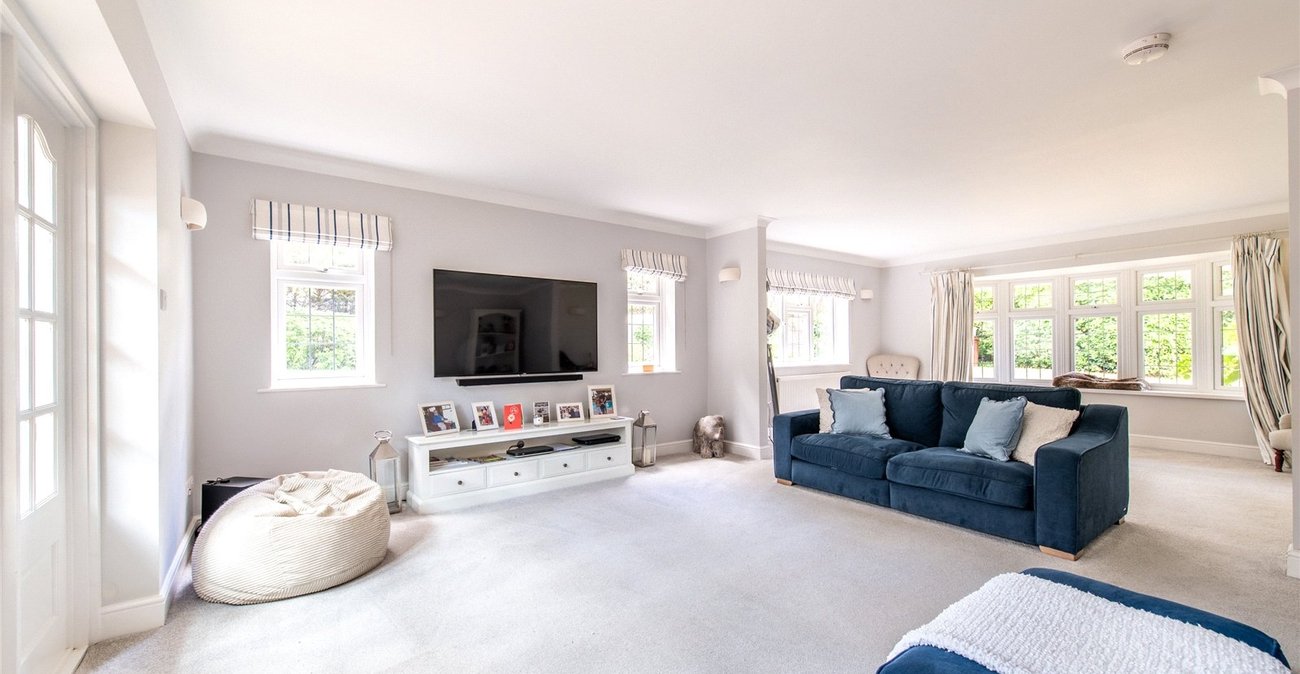5 bedroom house for sale in Higham | Robinson Michael & Jackson