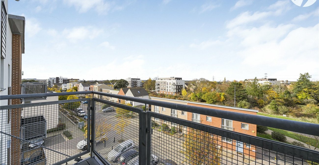 2 bedroom property for sale in Dartford | Robinson Jackson