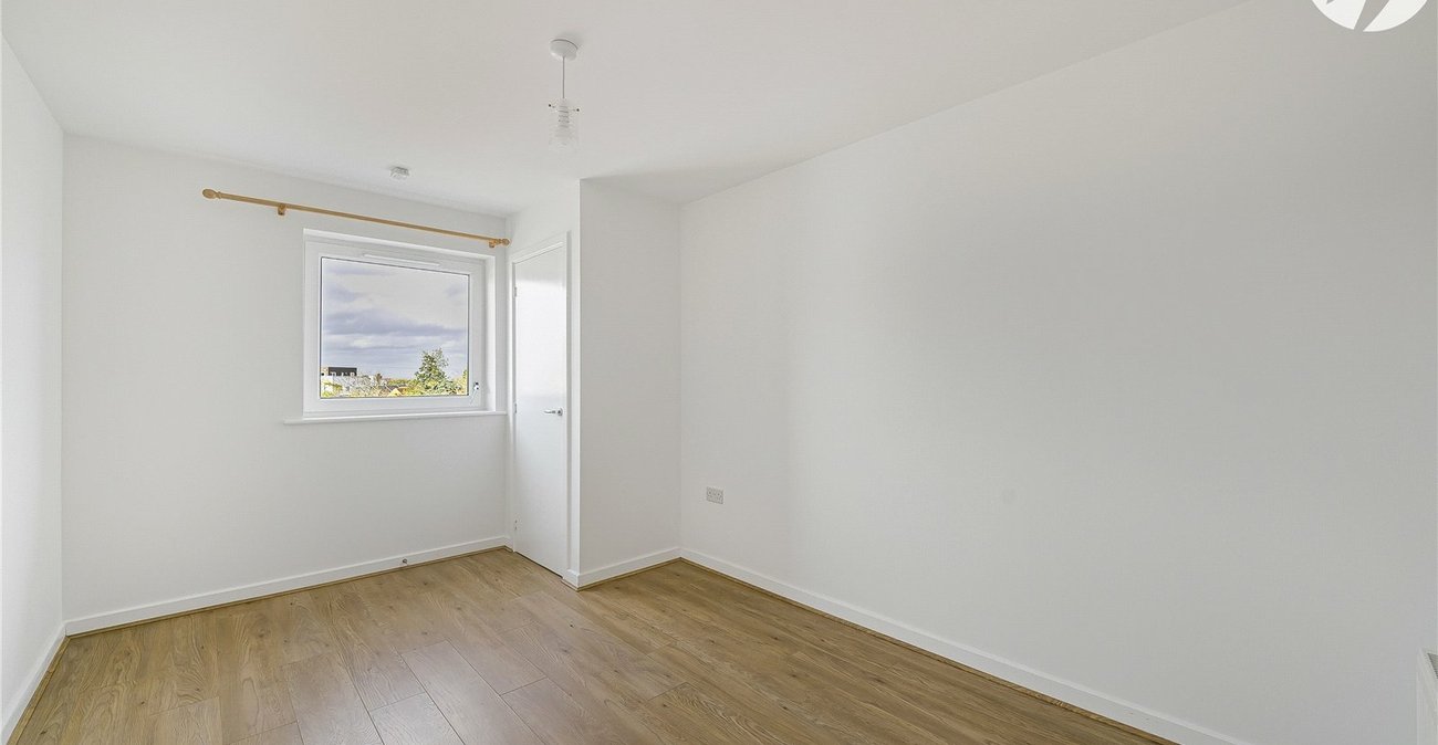 2 bedroom property for sale in Dartford | Robinson Jackson