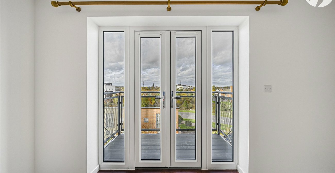 2 bedroom property for sale in Dartford | Robinson Jackson