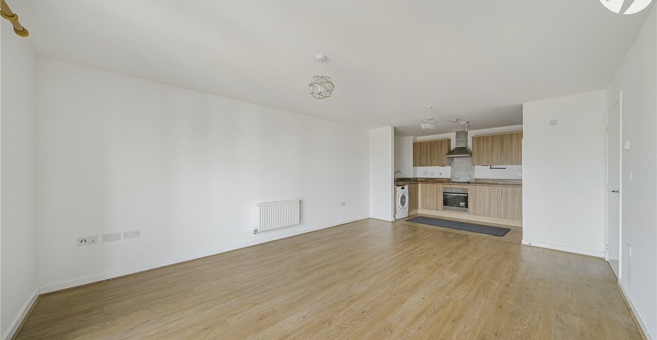 2 bedroom property for sale in Dartford | Robinson Jackson