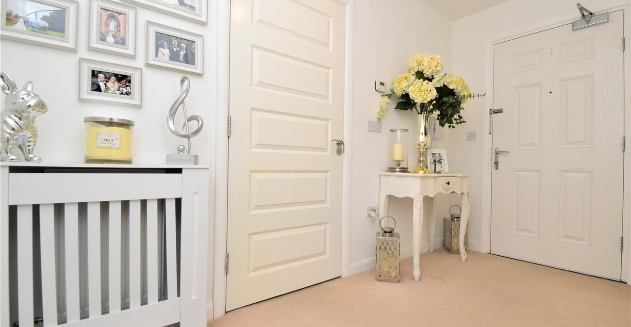 2 bedroom property for sale in Dartford | Robinson Jackson