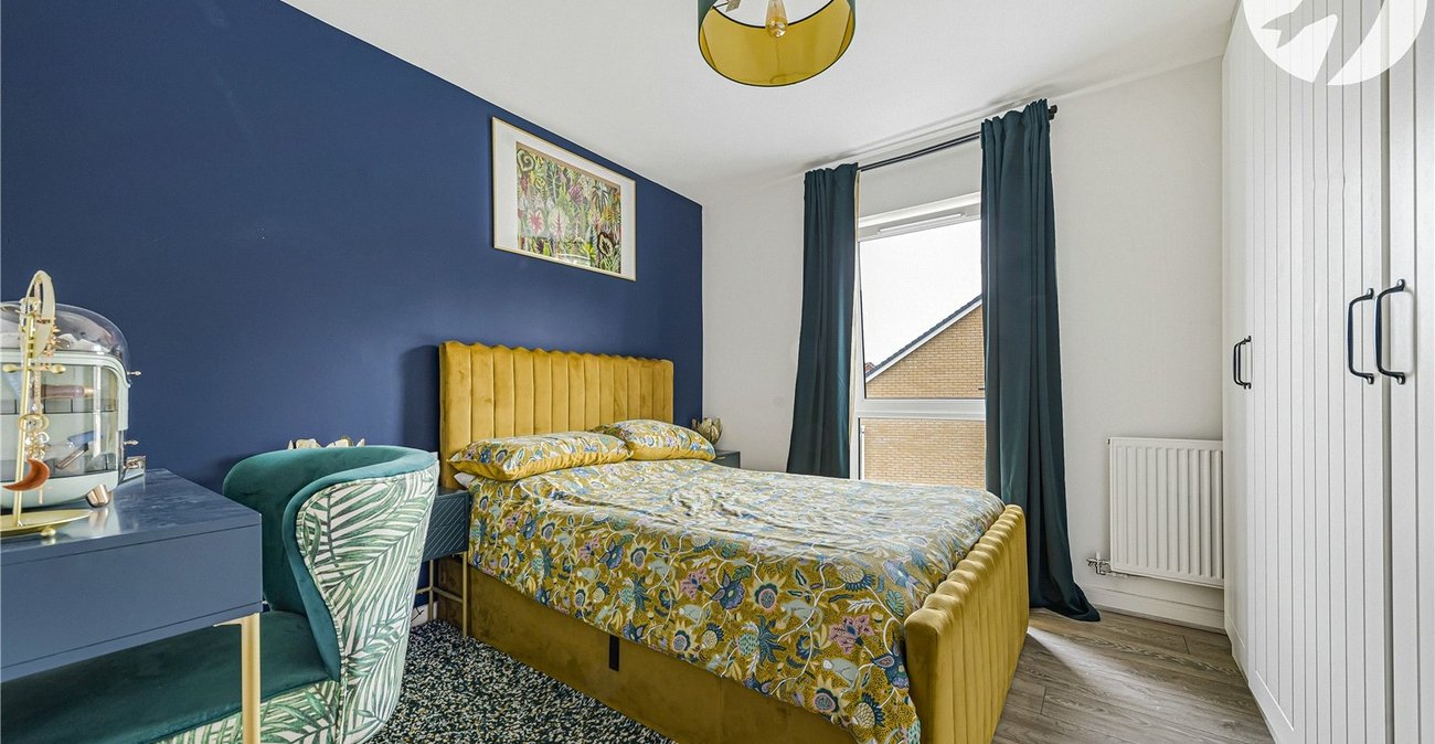 2 bedroom property for sale in Dartford | Robinson Jackson