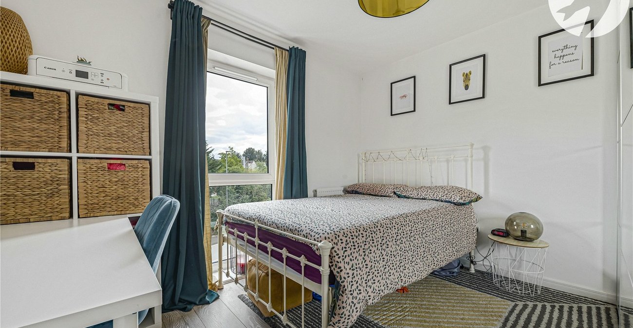 2 bedroom property for sale in Dartford | Robinson Jackson