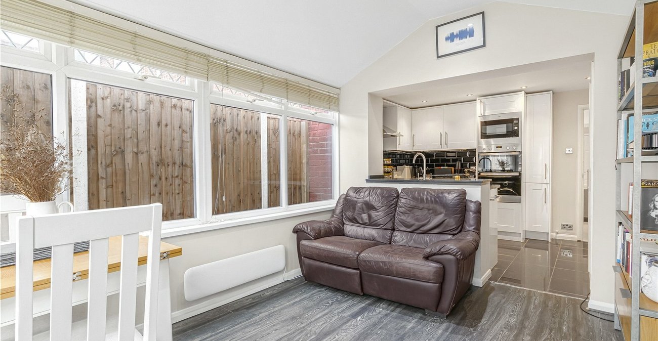 2 bedroom house for sale in Welling | Robinson Jackson