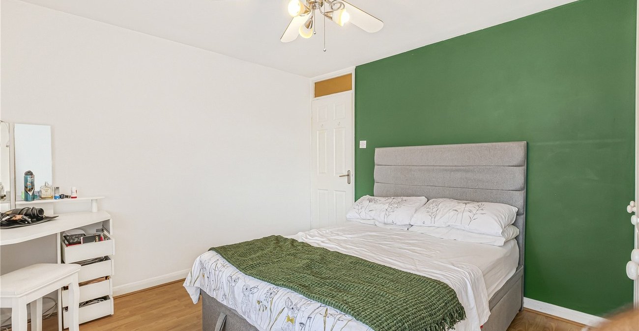 2 bedroom house for sale in Welling | Robinson Jackson