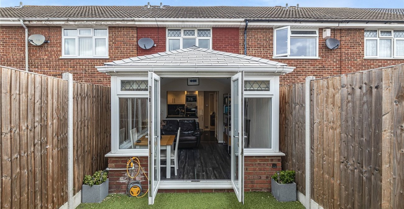 2 bedroom house for sale in Welling | Robinson Jackson