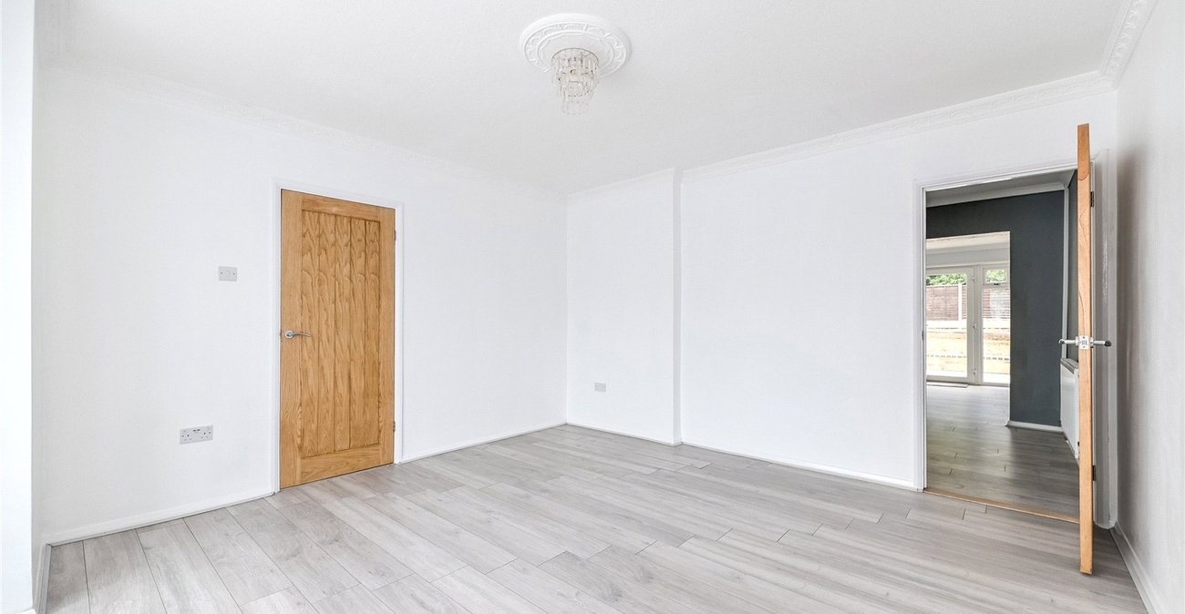 3 bedroom house for sale in Northfleet | Robinson Michael & Jackson