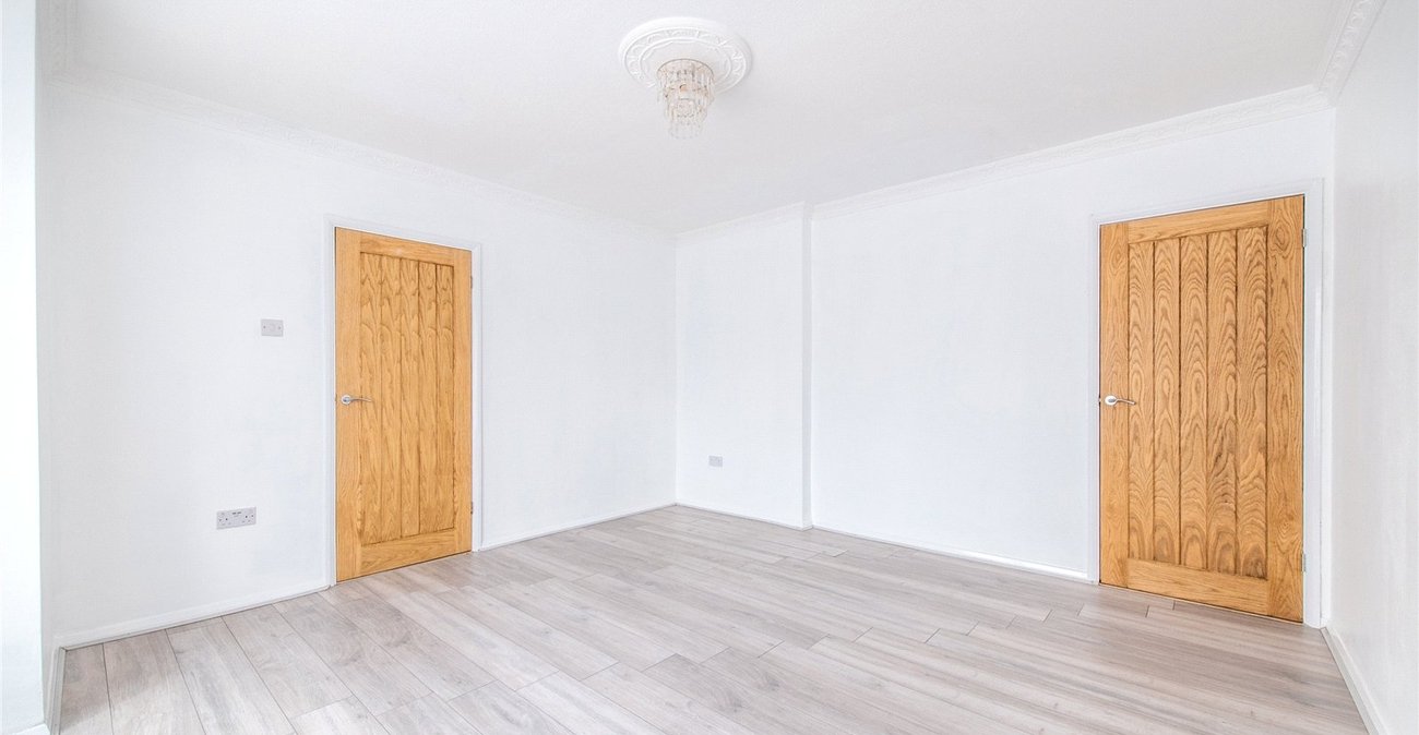 3 bedroom house for sale in Northfleet | Robinson Michael & Jackson
