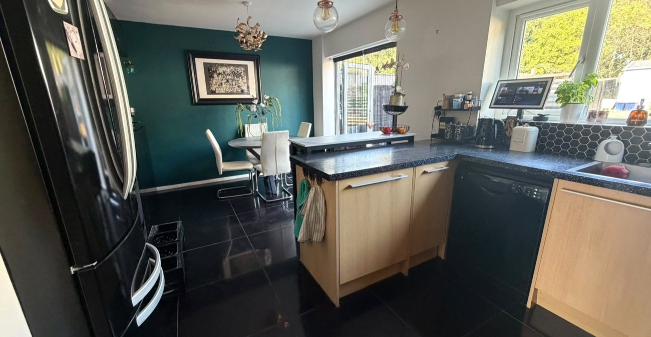 3 bedroom house for sale in Northfleet | Robinson Michael & Jackson