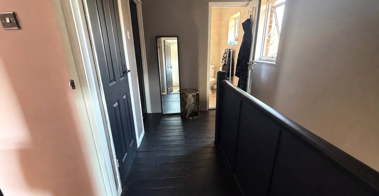 3 bedroom house for sale in Northfleet | Robinson Michael & Jackson