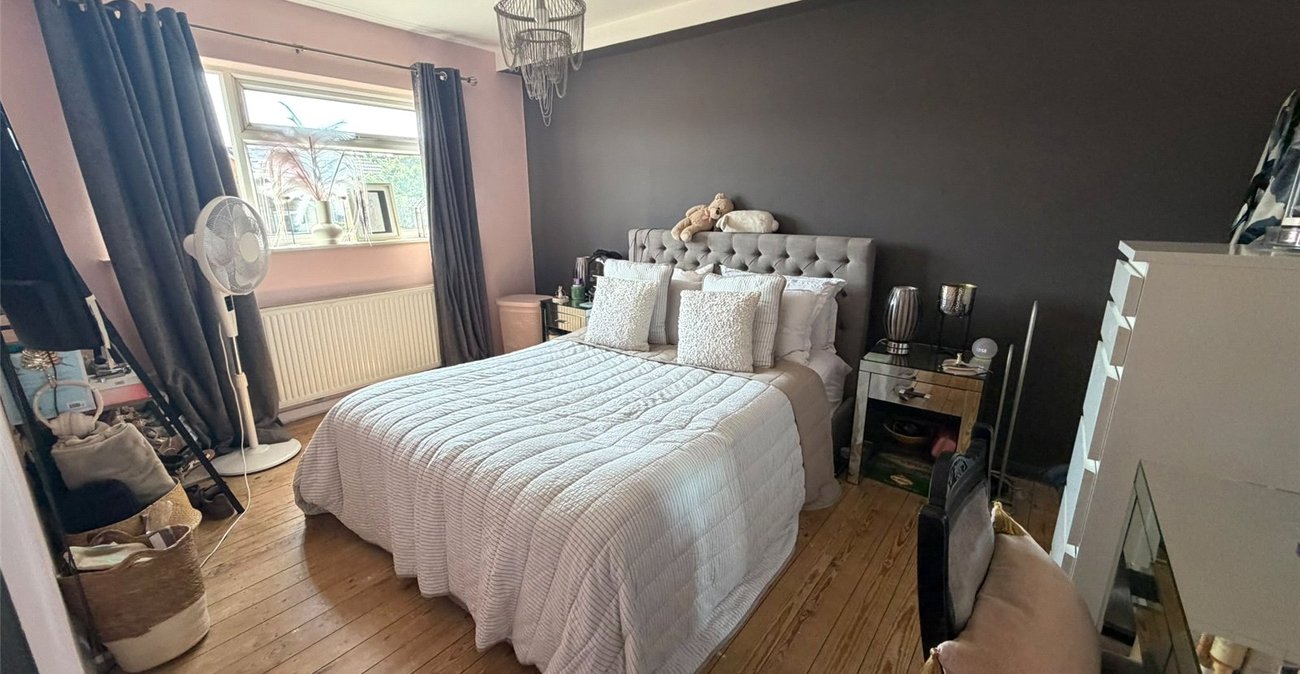 3 bedroom house for sale in Northfleet | Robinson Michael & Jackson