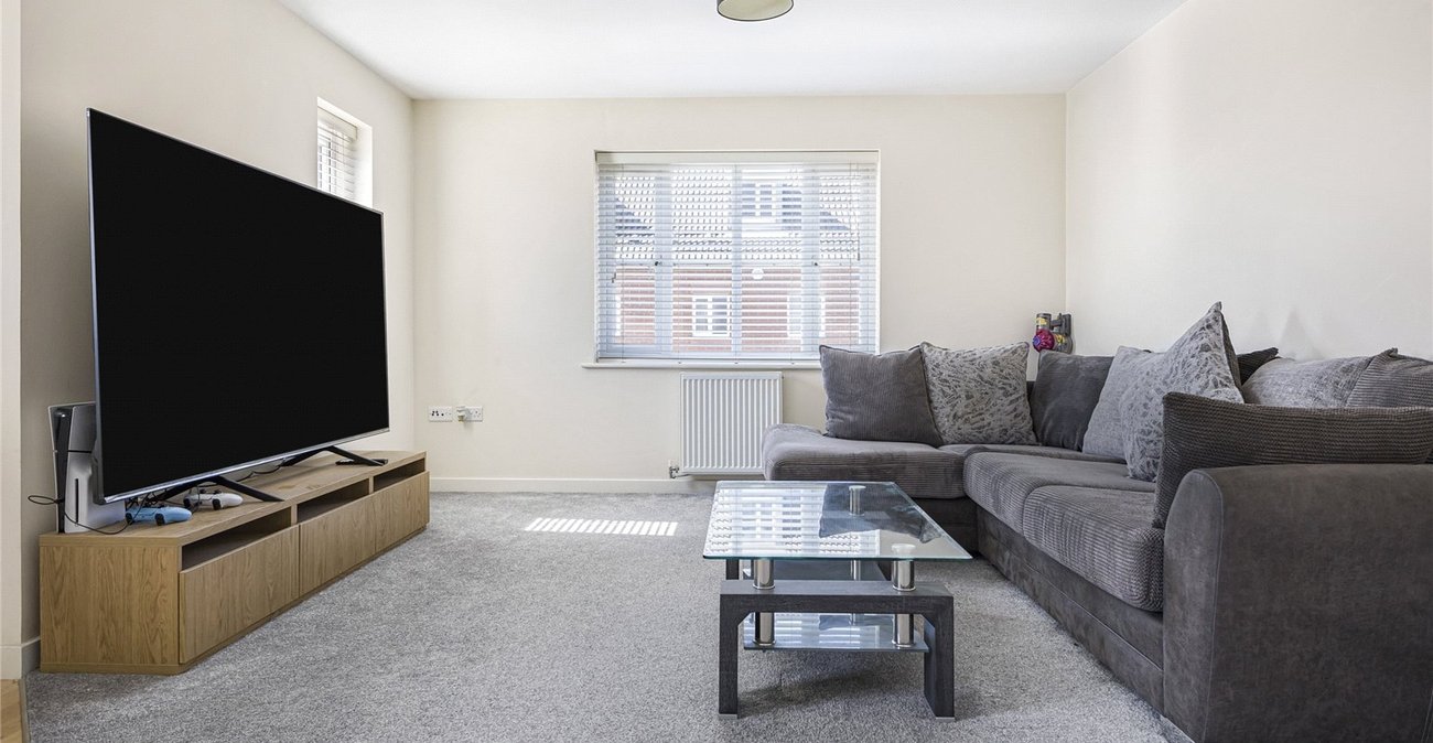 1 bedroom property for sale in Hoo | Robinson Michael & Jackson
