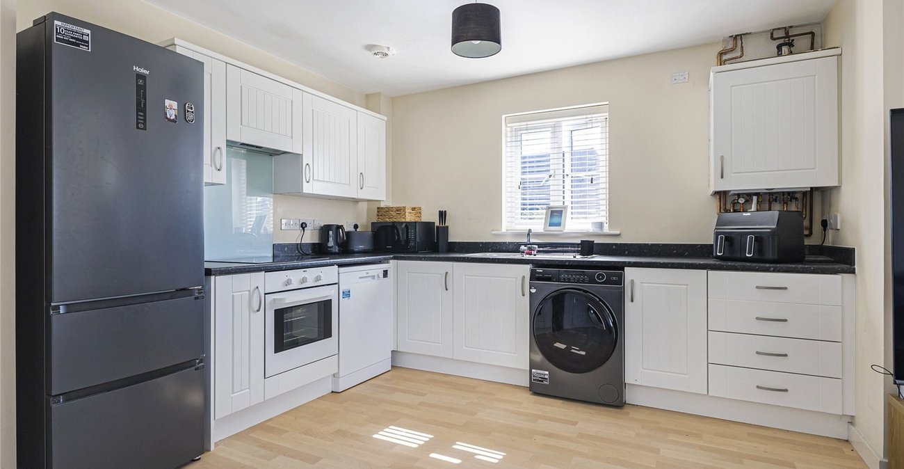 1 bedroom property for sale in Hoo | Robinson Michael & Jackson