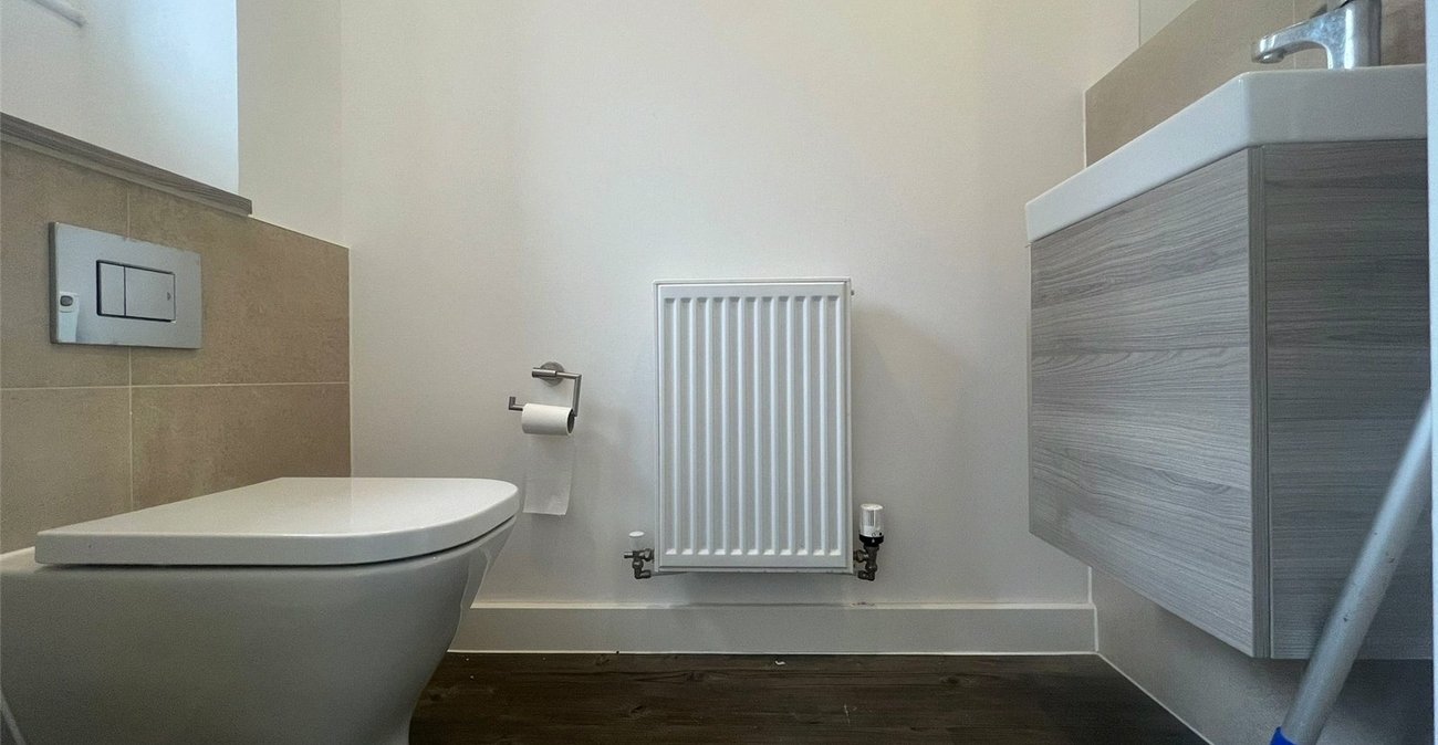 4 bedroom property for sale in Northfleet | Robinson Michael & Jackson