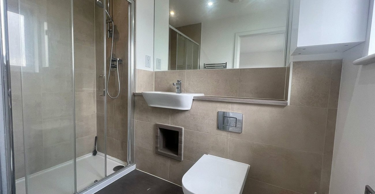 4 bedroom property for sale in Northfleet | Robinson Michael & Jackson