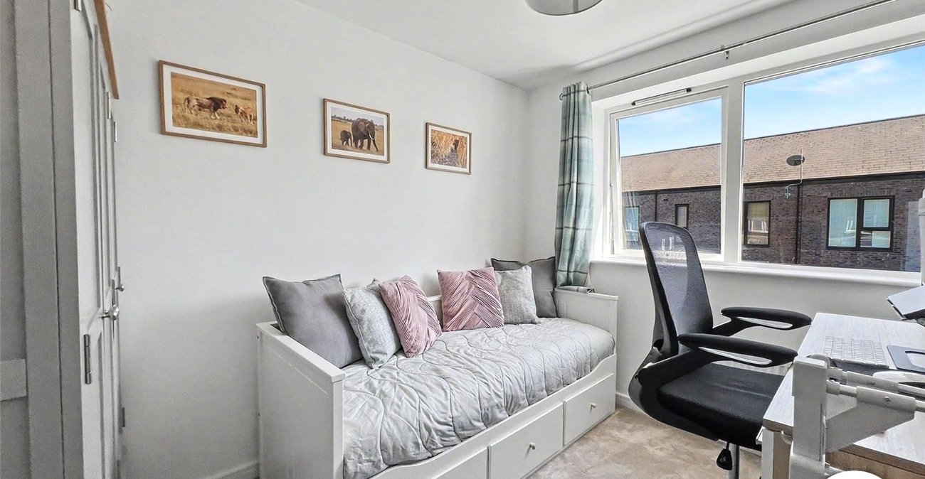 3 bedroom house for sale in Rochester | Robinson Michael & Jackson